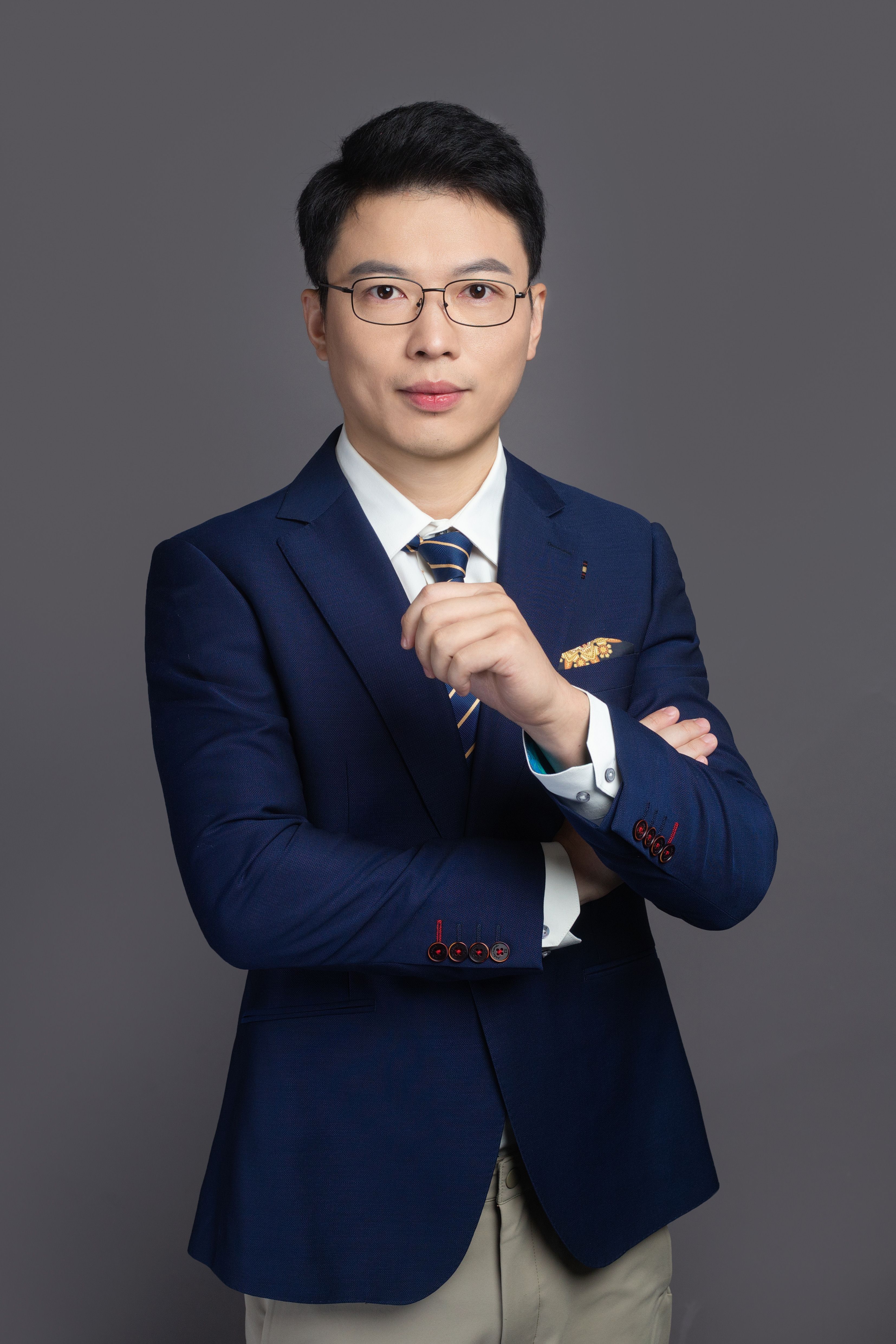 Chen LI