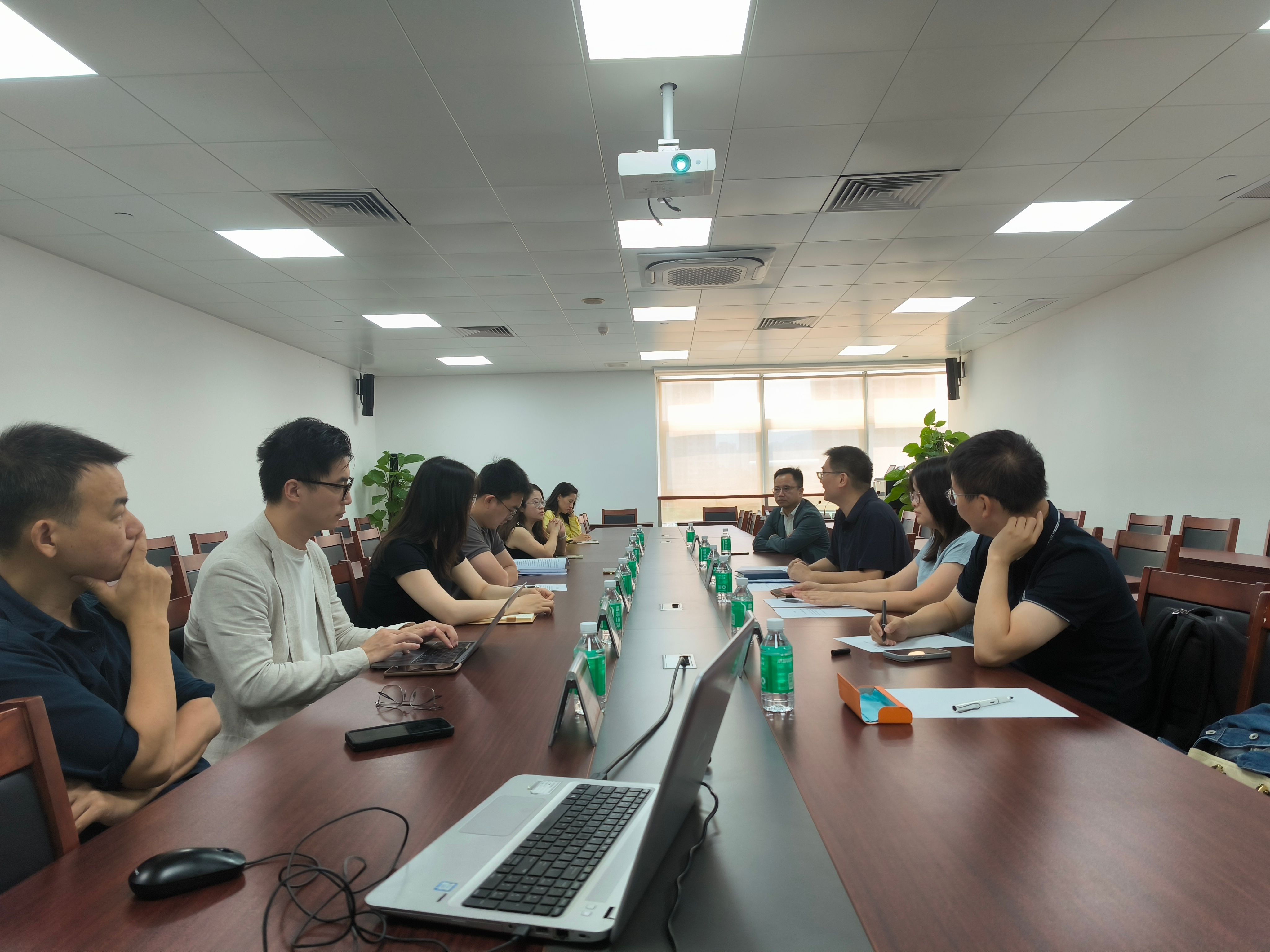 卓越工程中心参与南沙区住建局召开工程建设领域港澳规则衔接座谈会,为南沙工程建设领域港澳规则衔接建言献策。